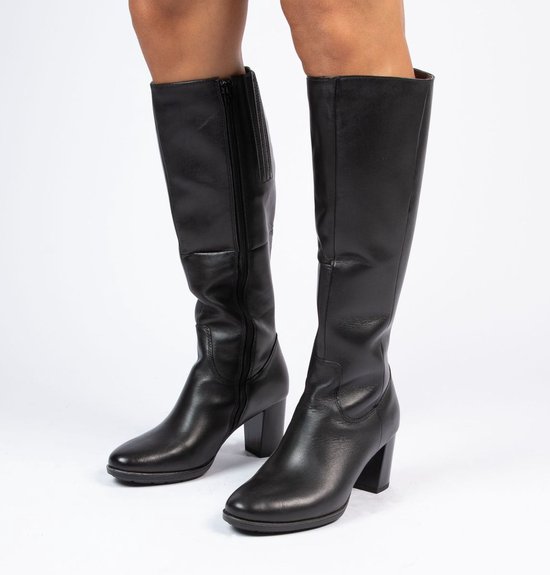 zwarte-laarzen-met-hak-032kqv-1.jpg